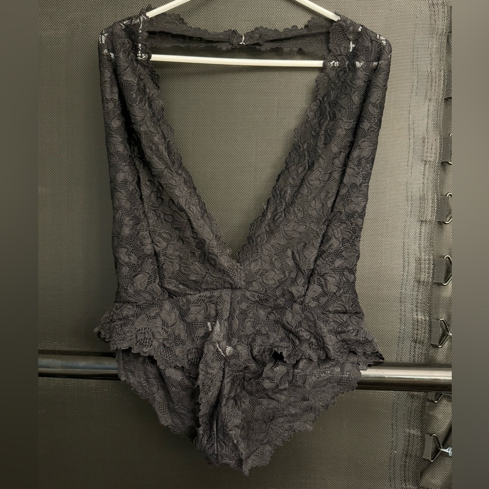 Black lace V-cut bodysuit NWT Adore Me lingerie